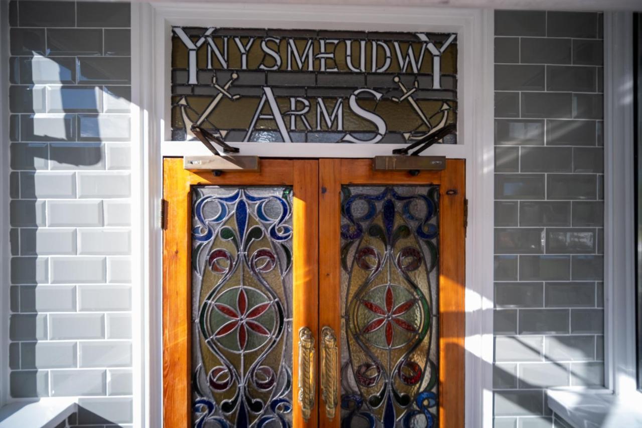 Holiday home Entire Venue Hire With 8 Bedroom - Your Own Pub Experience Swansea